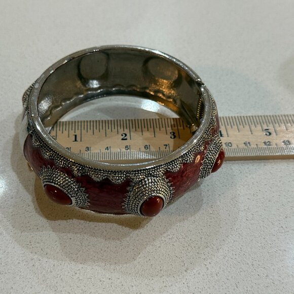 Large Hinged Clamper Bracelet - Picture 5 of 6